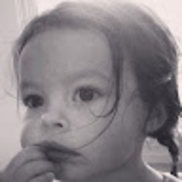 Meet your Posher, Maddie - Picture 1 of 1